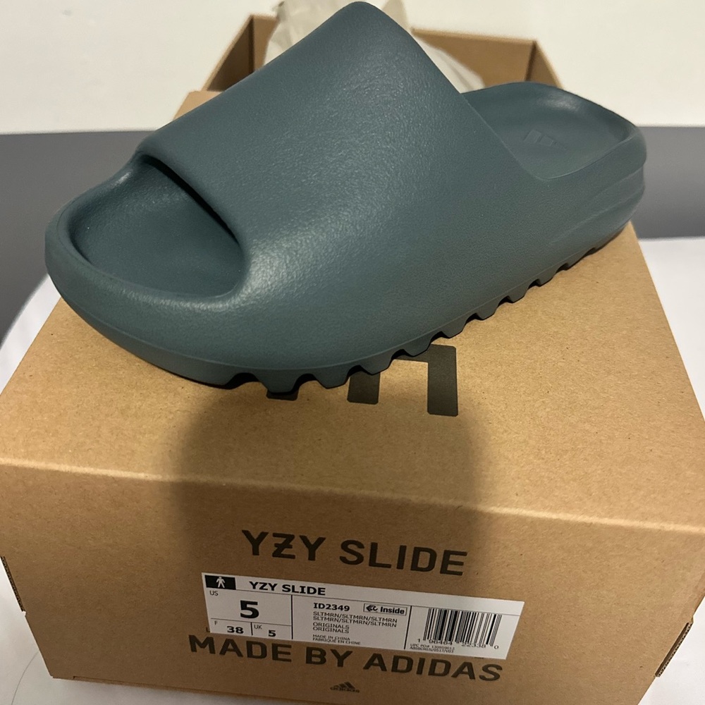Yeezy Slides